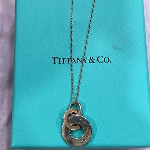 TIFFANY & CO. Two-Tone Circles Drop Pendant Necklace